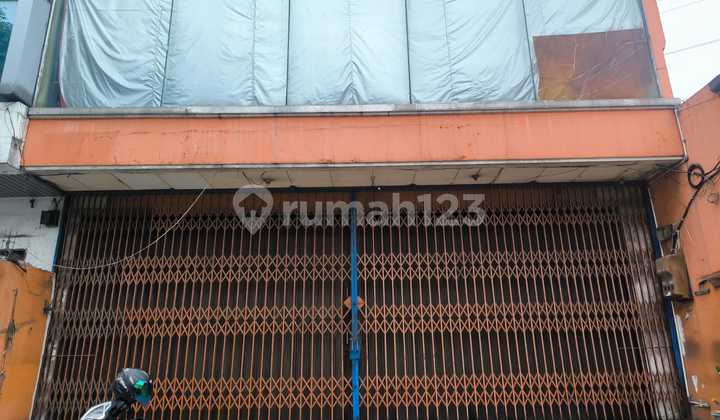 3-Story Shophouse in Percetakan Negara, Rawasari, Cempaka Putih, Central Jakarta 1