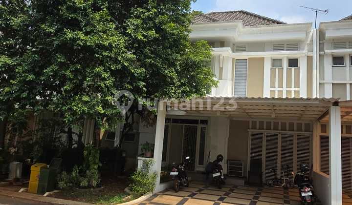 Rumah Full Furnished Dekat Mall di Cluster Vernonia Summarecon Bekasi