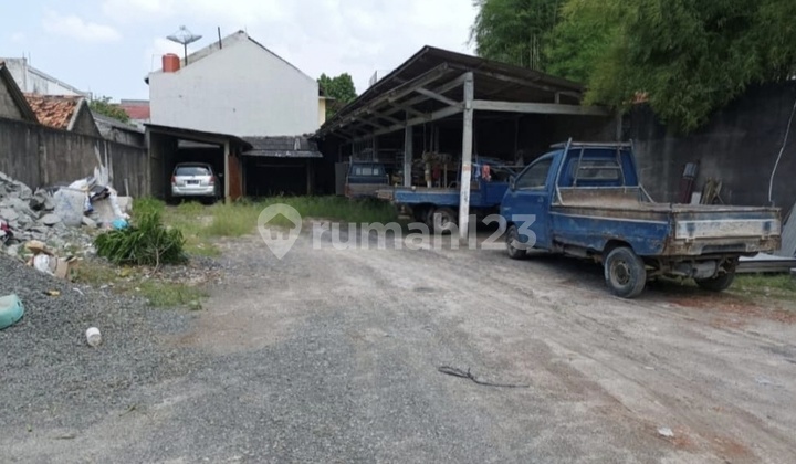 Cheap Large 1006 M2 Land by the Road at Jl. Mochtar Tabrani, Bekasi