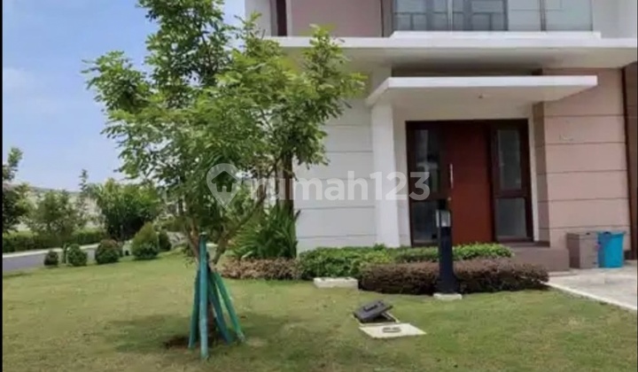 Rumah Hook di Cluster Burgundy Summarecon Bekasi
