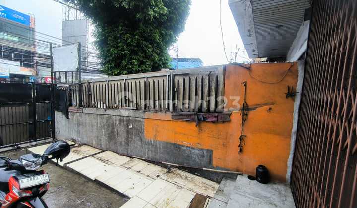 3-Story Shophouse in Percetakan Negara, Rawasari, Cempaka Putih, Central Jakarta 2