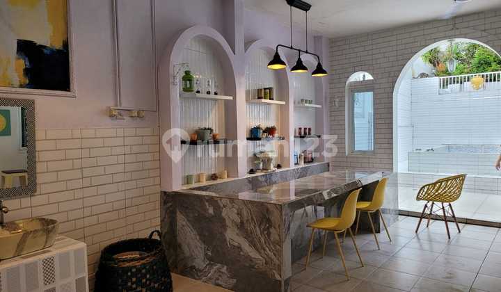 DIJUAL Rumah Mewah dan Cantik 4KM Carprt 2 Mobil Sentul Bogor