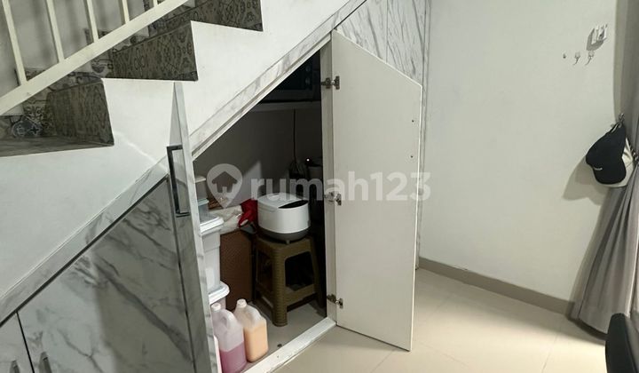 Hunian 2 Lantai Semi Furnished Siap Huni di Bulevar Hijau, Harapan Indah, Bekasi 2