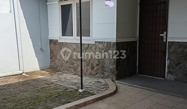 Rumah Bagus Dekat Summmarecon di Duta Harapan Bekasi 2