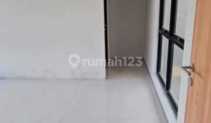 Rumah Bagus Shm Dekat Mall Di Z Living Sky Grand Wisata Bekasi 2