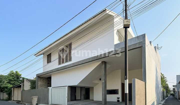 Rumah Bagus Hoek di Kayu Putih Pulogadung Jakarta