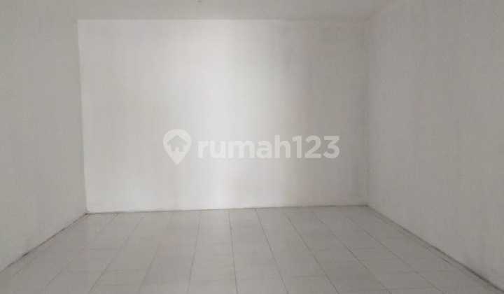 Ready-to-Use Shop House in PTM 3 Metland Cileungsi, Bogor 2