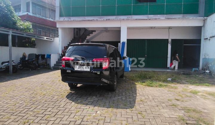 Dijual Ruko 4 dan 11 Kos di Jalan Cut Mutia Bekasi Timur