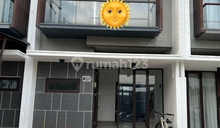 Rumah Bagus Dekat Summarecon di Greenwood Golden City Vip Bekasi