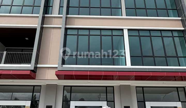 Disewakan Ruko Crystal Summarecon Bekasi Hadap Jalan Utama Disewakan Ruko Crystal Summarecon Bekasi Hadap Jalan Utama