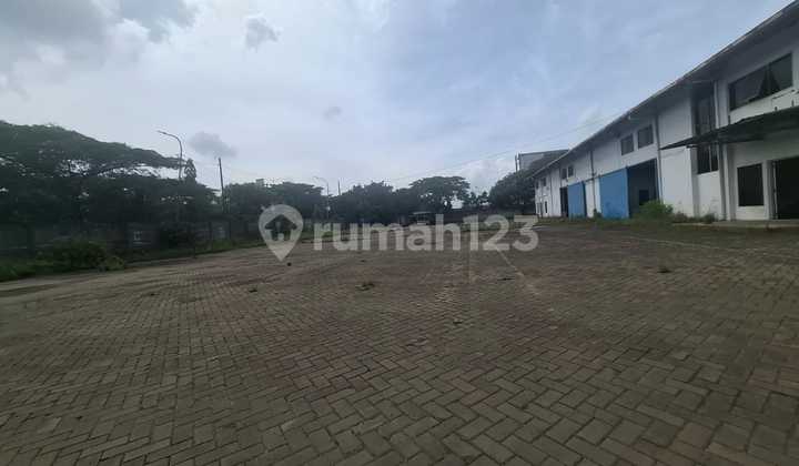 Land Building for Sale on Jalan Cakung Cilincing Raya Jakarta