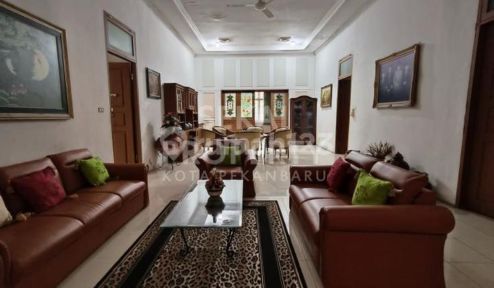 Dijual Rumah Bulatan Lokasi Tengah Kota Jalan Bambu Kuning