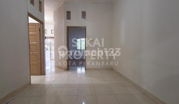 Disewakan Rumah Lokasi Tengah Kota Dekat Jalan Riau Ujung