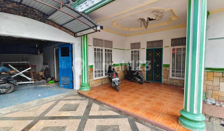 For Sale: House + Large Land on Jl. Harapan Raya 2