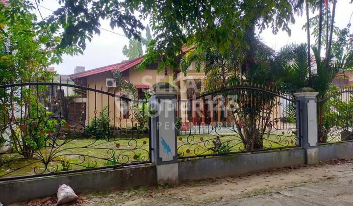 FOR SALE READY-TO-OCCUPY HOUSE ON ARIFIN AHMAD STREET 1