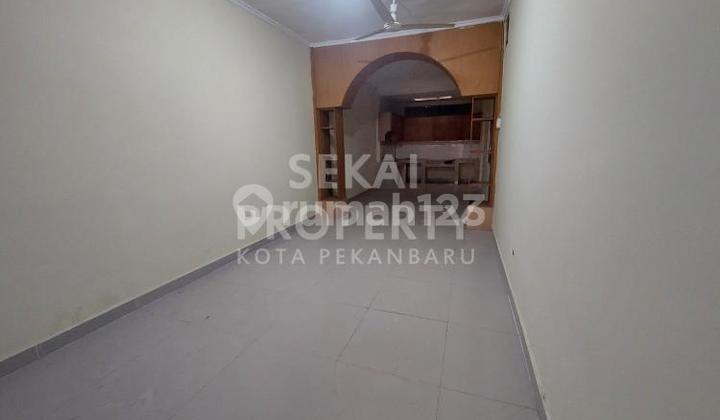 For Rent, Ready-to-Occupy House in a Complex on Jl. Soekarno Hatta
