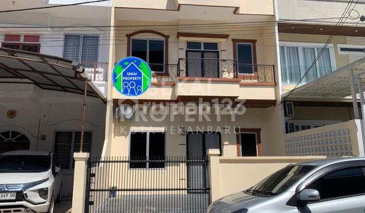 Cluster House Near Jl. Sutomo Cluster House Near Jl. Sutomo