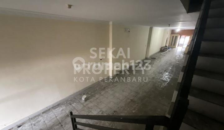 FOR SALE 3-STORY SHOPHOUSE ON JL. SENAPELAN 2