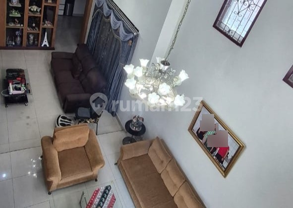 Dijual Rumah Mewah 2 Lantai Dekat Jl. Pemuda 2