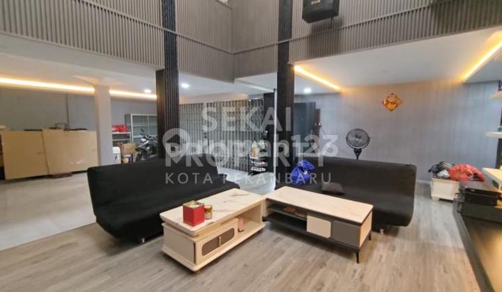 Dijual Rumah Mewah Full Furnished 2Lantai Tepi Jalan Besar, Siap Huni - Jalan Satria Pekanbaru 2