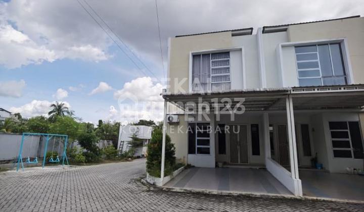 Dijual / Disewakan Rumah Cluster 2 Lantai Posisi Hook di Riau Ujung / Karya Makmur Dijual / Disewakan Rumah Cluster 2 Lantai Posisi Hook di Riau Ujung / Karya Makmur