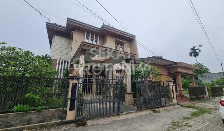 Dijual Rumah Mewah di Jl. Pengayoman