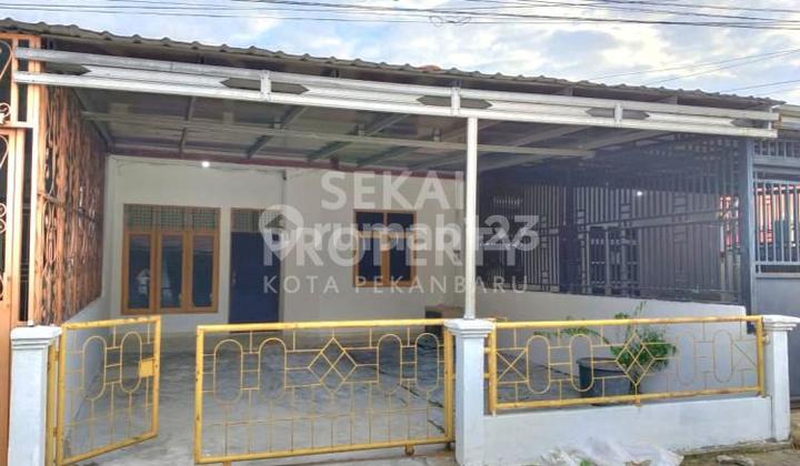 For Sale Ready-to-Occupy House Location Near Jendral Street - Pekanbaru