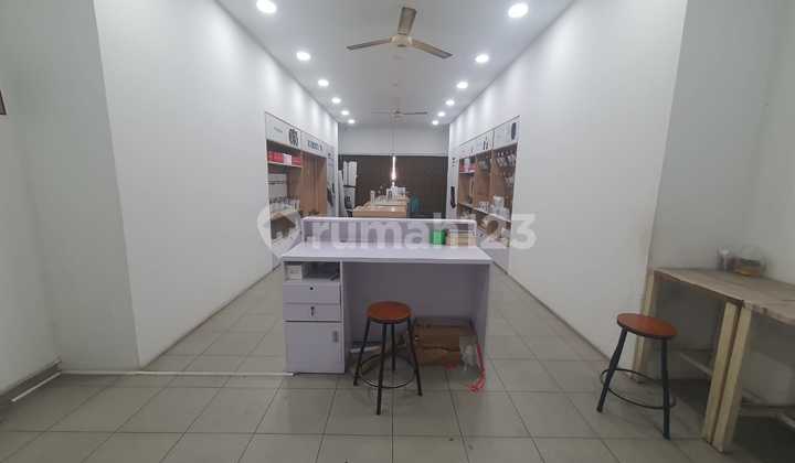 For Rent 3-Story Shop House in Panam For Rent 3-Story Shop House in Panam