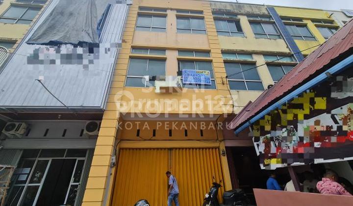 Di Jual dan Sewakan 1 Unit Ruko 3 Lantai Tepi Jalan Arifin Ahmad Tengah Kota Pekanbaru