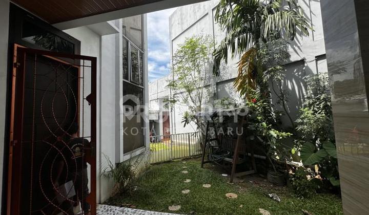 DIJUAL RUMAH MEWAH 2 LT JL.CEMARA GADING 2