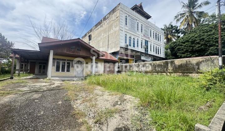 Dijual / Disewakan Tanah +Rumah Jl Hangtuah Dijual / Disewakan Tanah +Rumah Jl Hangtuah