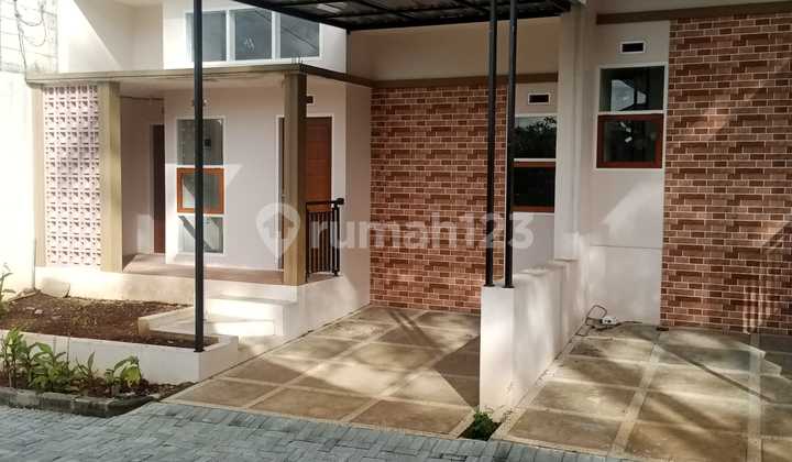 Rumah Baru Minimalis Tanpa Dp. Dekat Area Kampus Jatinangor Rumah Baru Minimalis Tanpa Dp. Dekat Area Kampus Jatinangor