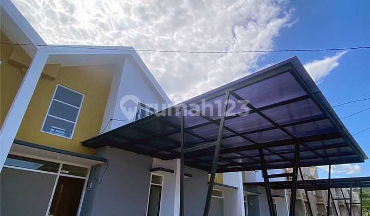 House With Mezzanine in El Green Cicalengka House With Mezzanine in El Green Cicalengka