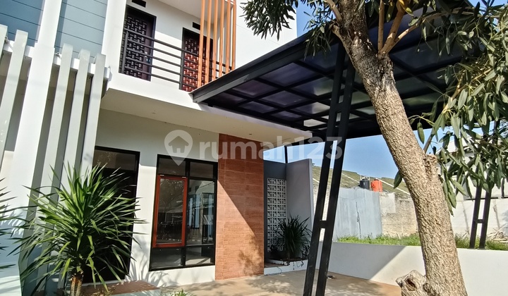 2-Story House in El Green Cicalengka, Strategic Location