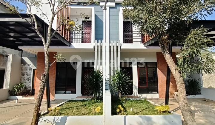 Rumah 2 Lantai Siap Huni Lokasi Strategis Dan Tanpa Dp Rumah 2 Lantai Siap Huni Lokasi Strategis Dan Tanpa Dp