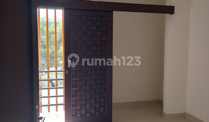 Rumah 2 Lantai Di Bandung Timur 300m Dari Alun-alun Cicalengka