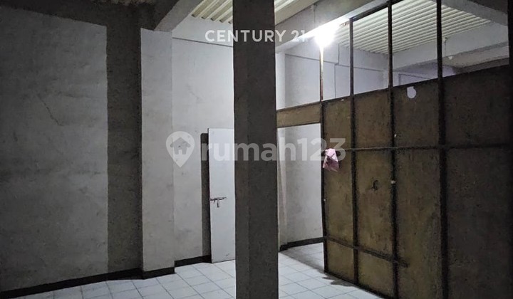 Strategic Shop House on Main Road Raya Dayeuhkolot 2