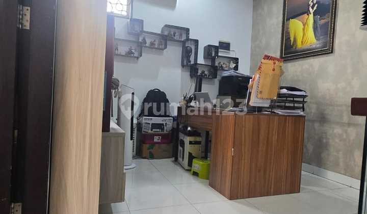 Rumah 2 Lantai Graha Raya Full Furnished Fully Renovated 2