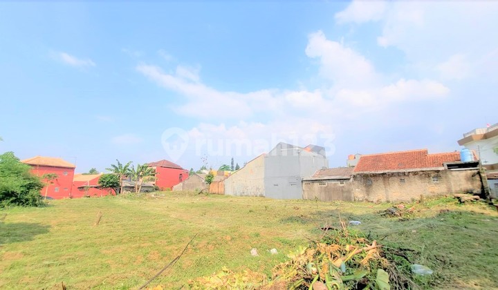 Plot Only 15 Minutes to Bogor Botanical Garden, Within a Housing Complex