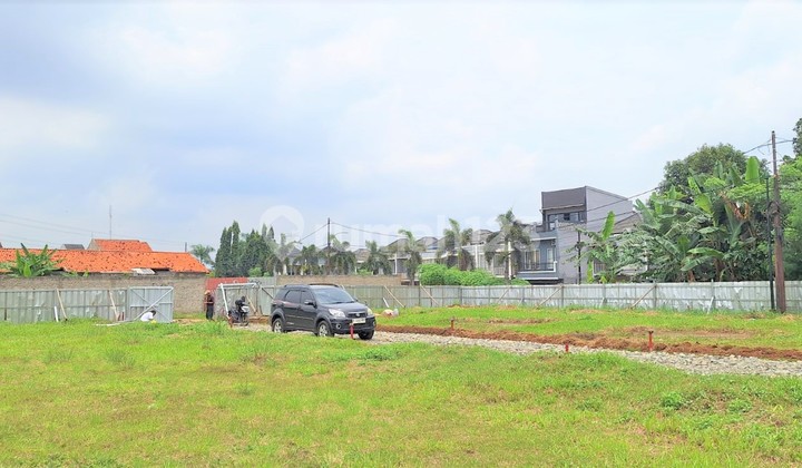 Plot Land Suitable for Building a Boarding House, Only 380 Million.