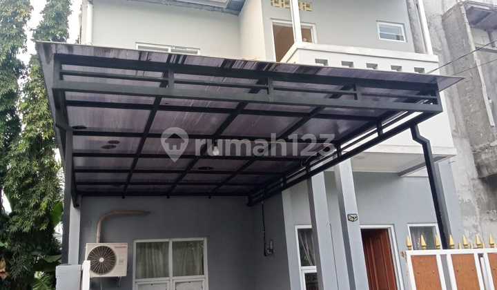 Di Jual Cepat Rumah 2 Lantai Bintara 750jt