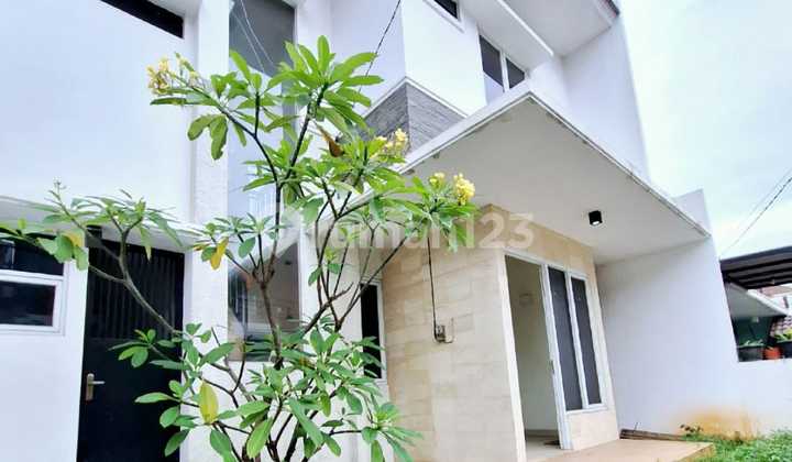Rumah 2 Lantai Grand Galaxy City Kota Bekasi Rumah 2 Lantai Grand Galaxy City Kota Bekasi