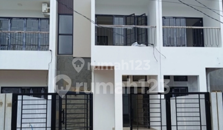 Modern 2-Story Good House Ready to Occupy Behind Bekasi Stadium 2