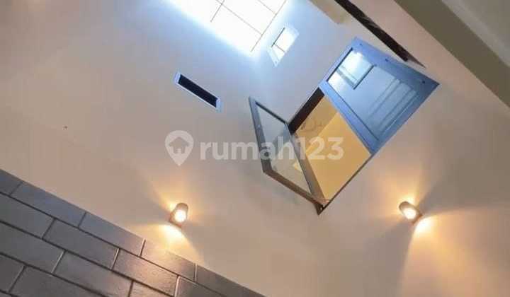Di Jual Rumah Baru Luxury 2 Lantai Pondok Bambu Jakarta Timur 2