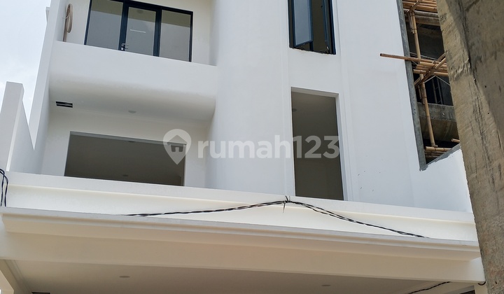 Rumah Baru 3 Lantai Dalam Cluster Pondok Kelapa di Halte H. Naman, Jl. Raya Kalimalang, Pondok Kelapa, Duren Sawit, Kota Jakarta Timur, DKI Jakarta, Indonesia, 13450, Duren Sawit Rumah Baru 3 Lantai Dalam Cluster Pondok Kelapa di Halte H. Naman, Jl. Raya Kalimalang, Pondok Kelapa, Duren Sawit, Kota Jakarta Timur, DKI Jakarta, Indonesia, 13450, Duren Sawit