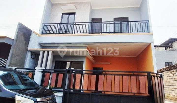 Rumah Baru 2 Lantai Bebas Banjir Nempel Galaxy- Pekayon Raya Kota Bekasi 2