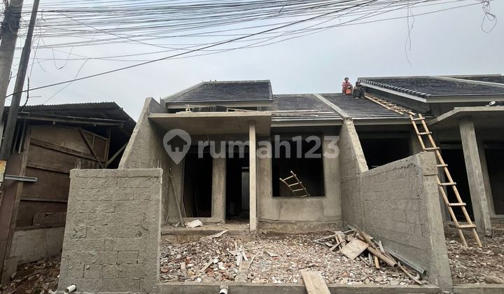 For Quick Sale New 1-Story House with 2-Car Access Near Jati Bening Toll Good 2