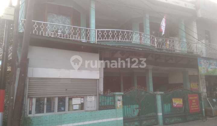 Rumah Jl.Igusti Ngurahrai, Kos2an, 2 Lantai, 8 kamar tidur,