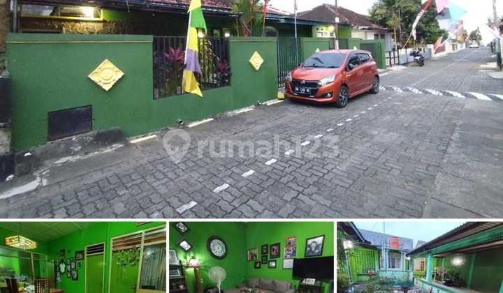 6-Bedroom House. Srigunting Street, Sleman, Yogyakarta