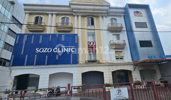 4.5-Story Shophouse, Mampang Prapatan Street, South Jakarta 2